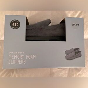 Mens slippers - size XL